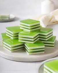Dessert coco-pandan réalisé avec de la poudre de pandan en gros